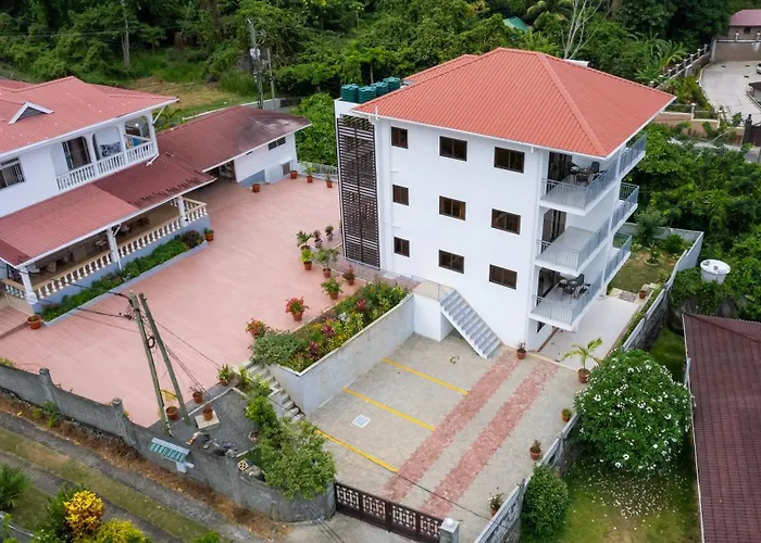 Sun And Sea Self Catering Apartment Beau Vallon (Mahe)